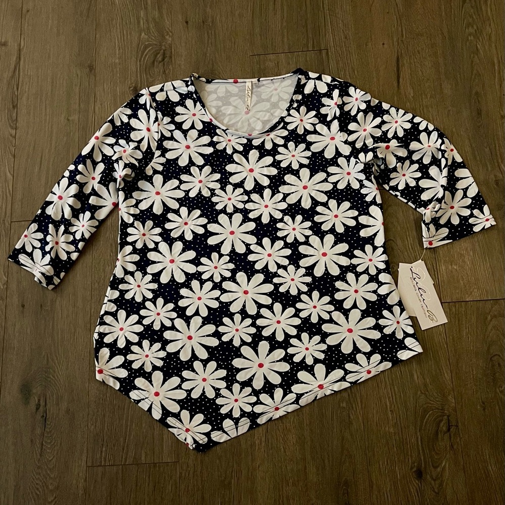 Lulu B Daisy Print Asymmetrical Tunic Top UPF 50 Plus NWT Medium new resortwear​